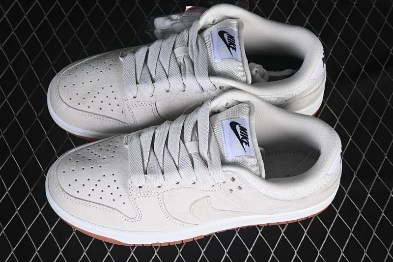 All Categories Nk SB Dunk Series Nk SB Dunk Low Low-top sneakers Nike SB Dunk Low Pro B "Pale Ivory" Ivory Low-top casual sneakers HJ0367-100